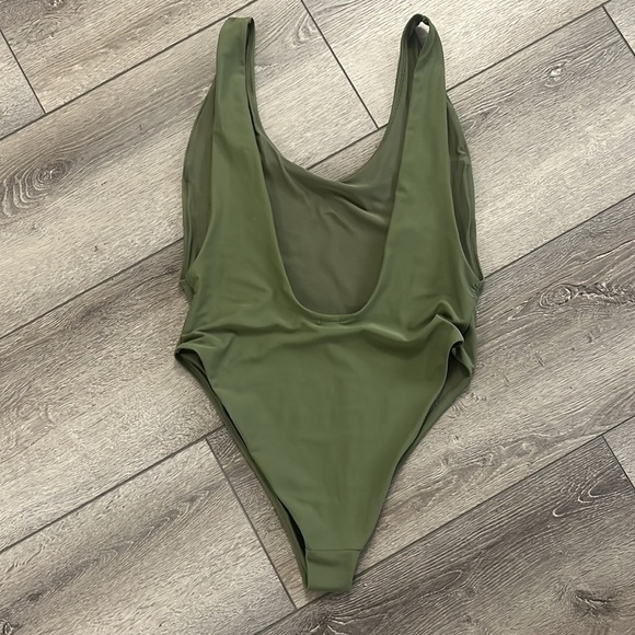 AERIE swimsuit one piece green maillot de bain large - Picture 3 of 4